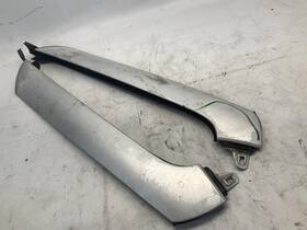 270-05584 04-08 Chrysler Crossfire Front Windshield Window Glass Trim Molding Pair Q