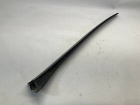 270.mb1e13 12-15 Mercedes C250 C204 Cpe Front Right Windshield Water Deflector Q