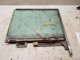 277.fd2u58 Lincoln 1958 Front Door Glass 362557