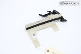 J200129 Alfa Romeo 2017-2021 Stelvio Rear Right Door Guide Window Glass Bracket Oem