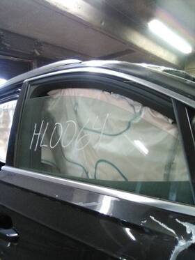 277-59713r Audi 17-19 Q7 Passenger Right Front Door Glass