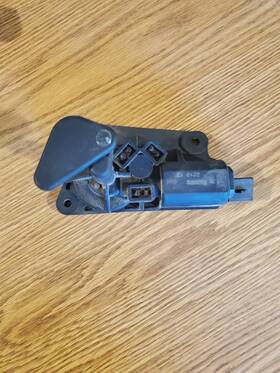 Wlr50 Auto Plus 2000-2005 Ford Excursion Quarter Glass Window Motor Wing Vent Tested Passenger