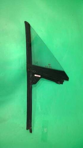 13051697rh Bmw 96 97 98 99 00 01 02 Z3 Passenger Right Front Vent Glass Oem 3287-16