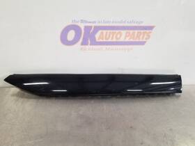 270-50354a Bmw 11 2011 Z4 S Drive 35i Windshield Glass Moulding Gloss Black Left Driver 270-50354a Bmw 11 2011 Z4 S Drive 35i Windshield Glass Moulding Gloss Black Left Driver