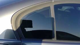 279-50133br Bmw Passenger Rear Door Vent Glass Sedan Fits 06-11 325i 92354