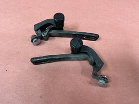 51361827405 Bmw M10 2002 Lock Bracket Rear Vent Window Pair Oem 88k Miles