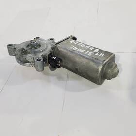 106912 Cadillac Used Left Window Motor Fits 1988 Allante Rear Grade A 106912 Cadillac Used Left Window Motor Fits 1988 Allante Rear Grade A