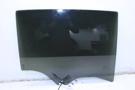 84749628 Cadillac 23274379 2019-2025 Xt4 Premium Rear Right Side Door Window Glass Oem