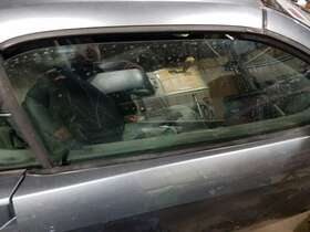 277-05630r Cadillac Passenger Right Front Door Glass Fits 04-09 Xlr