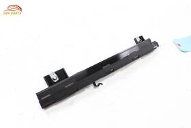 310020464a Cadillac Lyriq Rear Left Door Window Glass Guide Channel Oem 2023 - 2024