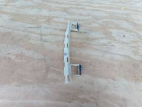 630806a Cadillac 2013-2018 Ats Front Right Passenger Side Door Window Guide Channel Oem