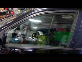 277-05633l Chevrolet Driver Front Door Glass Classic Style Emblem In Grille Fits 04-08 Malibu 821839