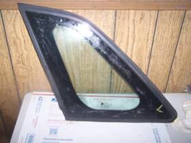 284-05685l Chevrolet 04-06 Malibu Maxx Left Driver Side Quarter Glass