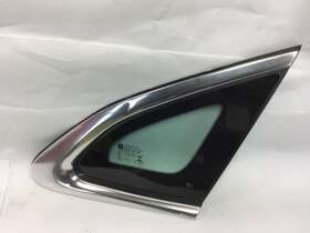 84205382 Chevrolet 17 18 19 23 Malibu Passenger Right Side Quarter Window Glass