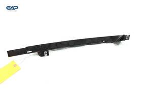 84729898 Chevrolet Silverado 1500 Crew Cab Rear Right Door Window Glass Guide Oem 2019-24 84729898 Chevrolet Silverado 1500 Crew Cab Rear Right Door Window Glass Guide Oem 2019-24