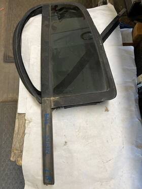 279-05469bl Chevrolet Truck Driver Rear Door Vent Glass With Privacy Tint Fits 02-06 Trailblazer Ext 430462