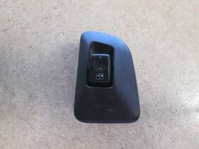 641.gm8j01 Chevrolet Truck Suburbn15 2001 Front Door Switch