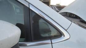 270-10211br Chrysler Passenger Side Pillar Glass Fits 17-23 Pacifica 152764