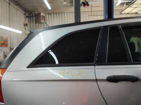 284-00357ar Chrysler Passenger Right Quarter Glass Black Moulding Fits 07-08 Pacifica 1650266