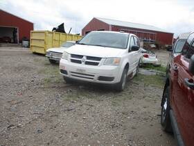 275-00356c Dodge Truck Local Pickup Only Back Glass Privacy Tint Heated Fits 08-10 Caravan 1596950
