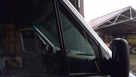 280-00284r Dodge Truck 02-06 Sprinter 2500 Passenger Right Front Door Vent Glass