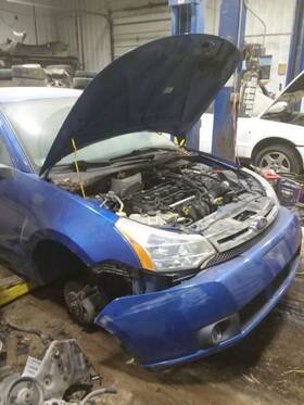 270-00336 Ford Windshield Glass Fits 08-11 Focus 1909892
