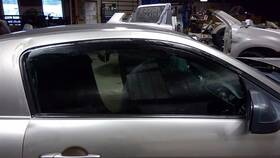 277.fd1h08 Ford 2008 08 Mustang Right Front Door Glass Window 96956