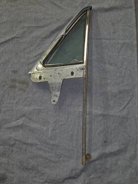 61027-161-lh Ford 61 62 63 Thunderbird Drivers Side Vent Window With Accessory Wind Deflector