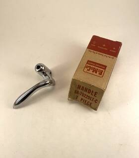 8a-7022917-c Ford 1949 1950 1951 Left Rear Vent Window Handle Nos