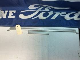 C1tz-8121458-b Ford Nos 1961 1962 1963 1964 1965 1966 F100 F250 Truck Right Door Glass Channel