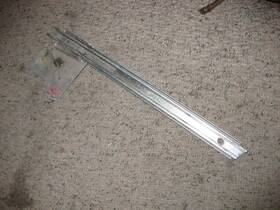 C7zz-65222a56-c Ford 1967 Mustang R Door Glass Rear Guide Track Oem Mercury Cougar Window Slide
