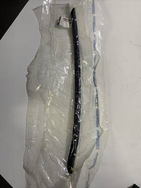 23377367 General Motors Factory Oem Gmc Sierra Chevrolet Silverado 1500 Lower Door Weatherstrip 23377367 General Motors Factory Oem Gmc Sierra Chevrolet Silverado 1500 Lower Door Weatherstrip