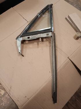 9712505 General Motors 68 1968 Gm A-body 2 Door Hardtop Left Vent Wing Window Assembly Chevelle Cutlass