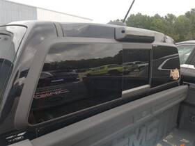 275-05842c Gmc 15-22 Canyon Oem Back Glass Window Sliding Heated