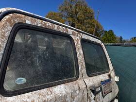 275-03885bl Gmc Truck 1981 1989 Suburban 2500 Oem Back Glass