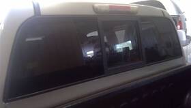 275-05751c Gmc Truck Local Pickup Only Back Glass Sliding With Privacy Tint Fits 04-12 Canyon 15246