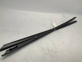 269.ho1h18 Honda 18-21 Clarity Front Windshield Window Trim Molding Set Of 2 T