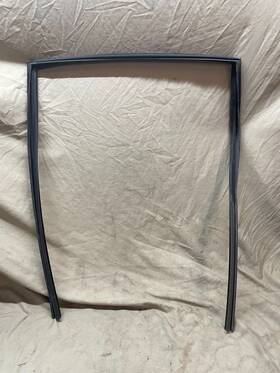 72275-s03-g01 Honda Genuine 2009-2013 Fit Driver Rear Door Window Runchannel Weatherstrip