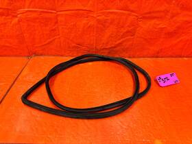 72775-s04-003 Honda 96-00 Civic Sedan - Driver Left Rear Weather Strip Seal Gasket Oem #297 72775-s04-003 Honda 96-00 Civic Sedan - Driver Left Rear Weather Strip Seal Gasket Oem #297