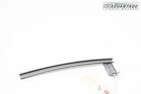 H48319328 Honda 2022-2024 Civic Front Left Side Door Window Glass Sash Channel Guide Oem H48319328 Honda 2022-2024 Civic Front Left Side Door Window Glass Sash Channel Guide Oem