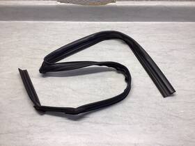 Hyundai 83530-2s000 2010-2015 Genuine Tucson Rear Left Driver Side Run Channel