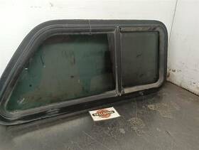 284.ihhc96 International 1996 9200 Left Driver Upper Sleeper Glass Window 10841029