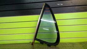 279-56413l Isuzu 91 Stylus Xs Sdn Driver Left Rear Vent Glass Oem 1521-25
