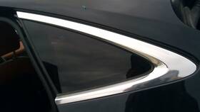 284.ja1c20 Jaguar E-pace 2020 Quarter Glass 349273