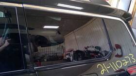 284-10219l Jeep Driver Quarter Glass 121.7 Inch Wb 3rd Row Seating Fits 21-23 Grand Cherokee
