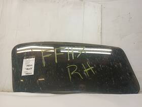 288.kwhc16 Kenworth 2016 T800 Right Passenger Front Moon Roof Glass 12645041