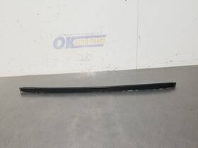 270-58940c Lexus 14 2014 Gx460 Windshield Moulding