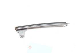 6740378010 Lexus Nx300 Nx200t Front Right Door Window Rearward Guide Channel Oem 2015-2021