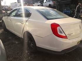 Lincoln 270-05644 Windshield Glass Rain Sensor Fits 13-16 Mks 371085