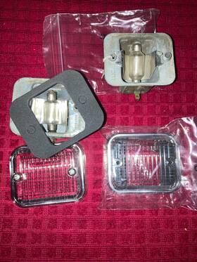 Lucas-l798 Lucas Mgb Mgb/gt Reverse Light Assemblies 68-80